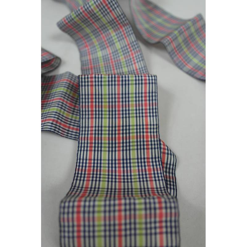 Antigua cinta de seda.