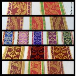 Cinta de seda brocada. Dorado y marrón.