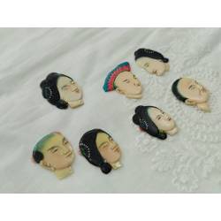 Caras de chinos para mantón de Manila