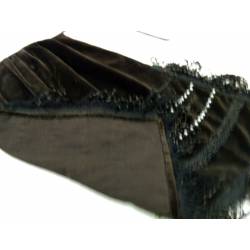 Antiguo delantal de terciopelo y abalorios