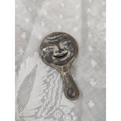 Antiguo sonajero para niño