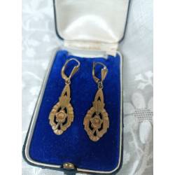 Antiguos pendientes de lengua