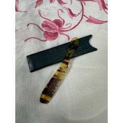 Antiguo peine para bigote