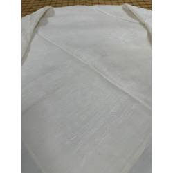 Pañuelo blanco adamascado