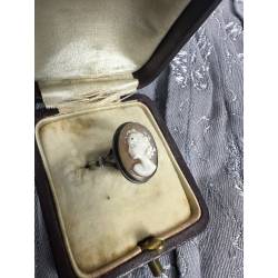 Antiguo anillo de plata y...