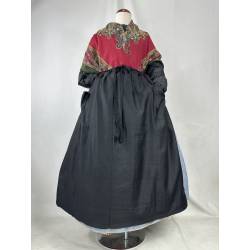 Antiguo delantal negro