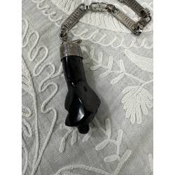 Higa de azabache con cadena...