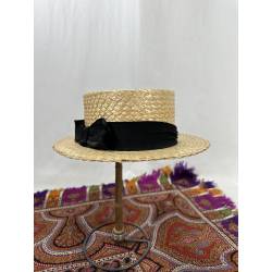 Canotier. sombrero de paja
