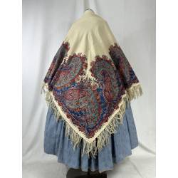 Mantón de merino fino...