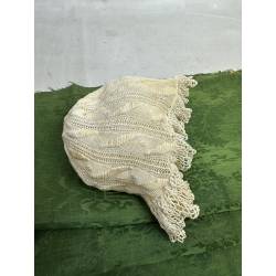 Gorrito blanco antiguo