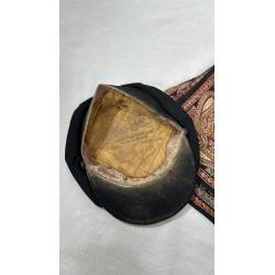 Antigua gorra tipo plato