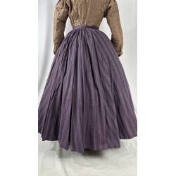 Antigua saya morada de rayas