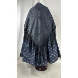 Mantón de seda, adamascado