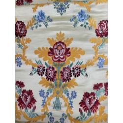 Tejido de espolín de seda....