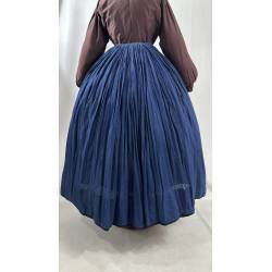 Antigua saya de percal azul