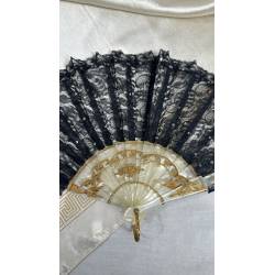 Antiguo abanico de blonda