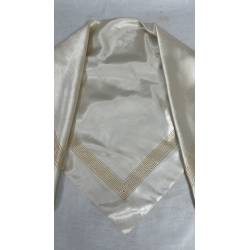 Antiguo pañuelo con cenefa