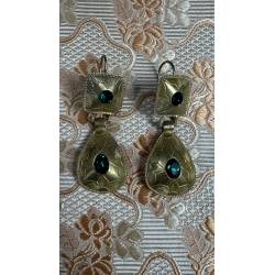 Pendientes de botón y almendra