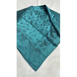 Pañuelo de seda azul verdoso