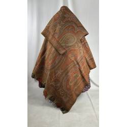 Antigua capucha. Mantón de...
