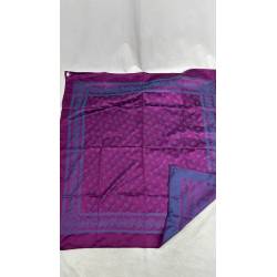 Pañuelo adamascado morado y...