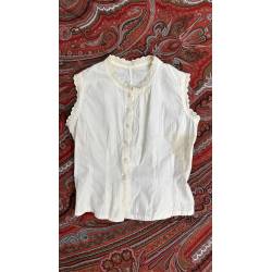 Antigua camisa de niño