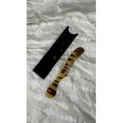 Antiguo peine para bigote