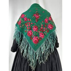 Antiguo pañuelo de merino....