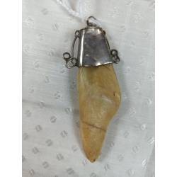 Antiguo amuleto protector:...