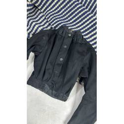 Antiguo cuerpo de paño negro