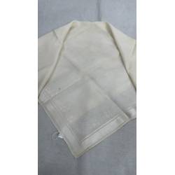 Antiguo pañuelo de seda...